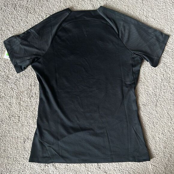 Nike Women’s Dri Fit Strike III Jersey! - Picture 8 of 9